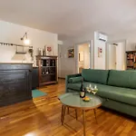 Bed & Books By Wonderful Italy Διαμέρισμα Τορίνο