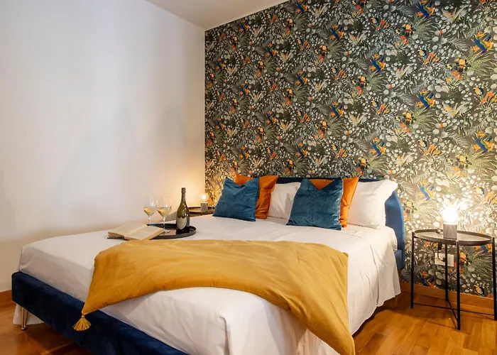 Bed & Books By Wonderful Italy
