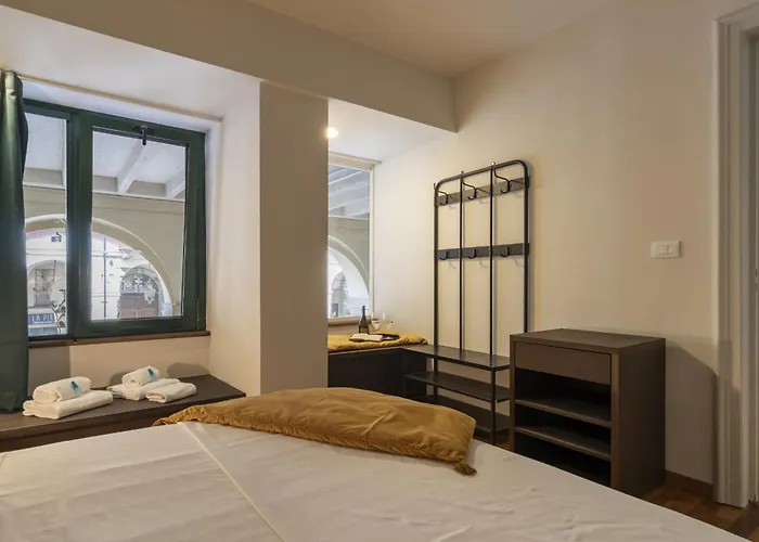 Bed & Books By Wonderful Italy شقة